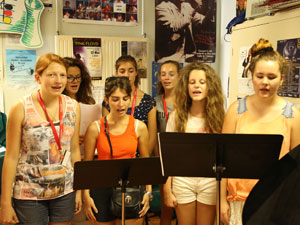 ARTS STUDIO CHANT